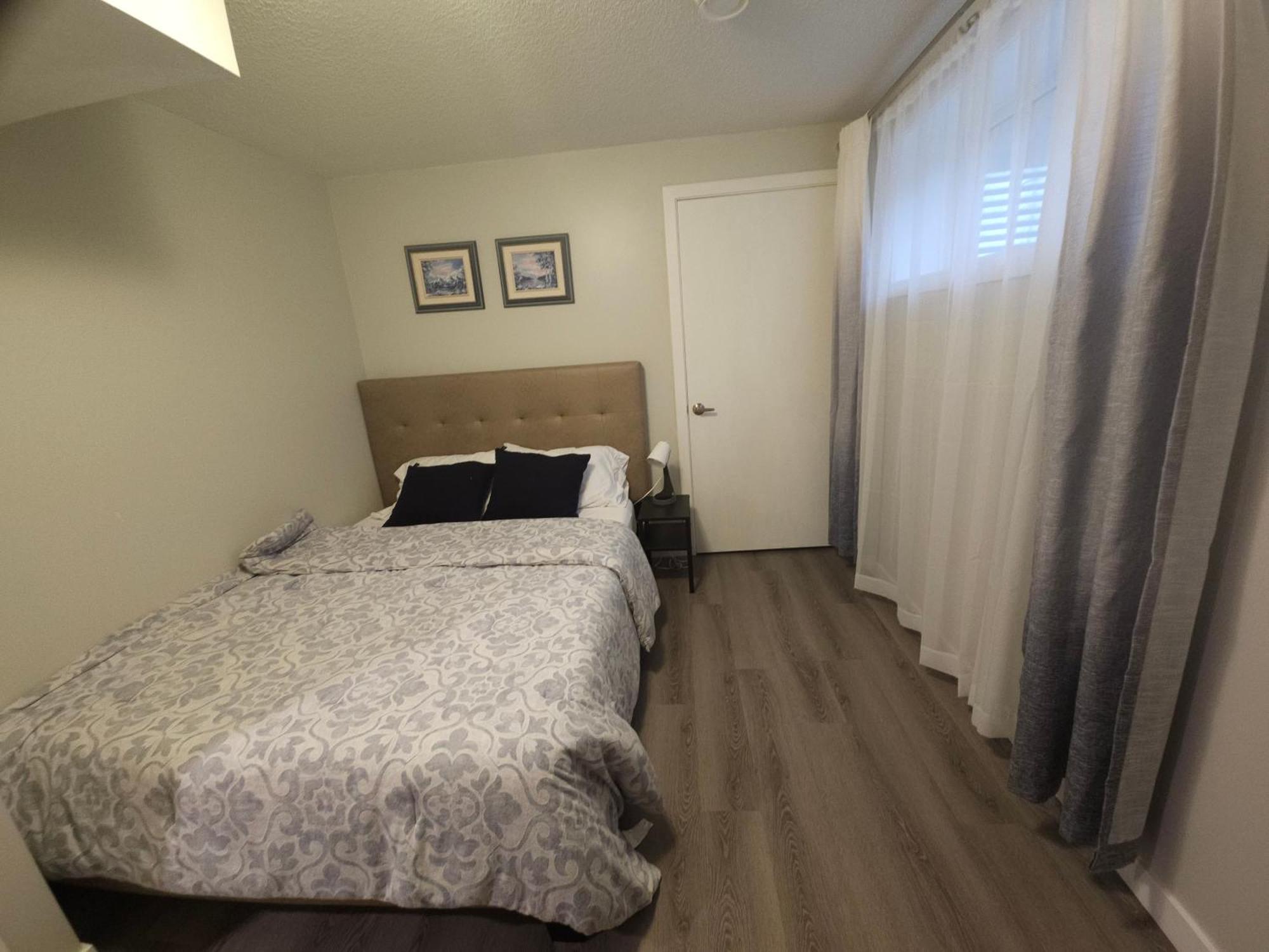 Cozy 2 Bedroom Suite, Queen Beds, Near The Airport Edmonton Exterior foto