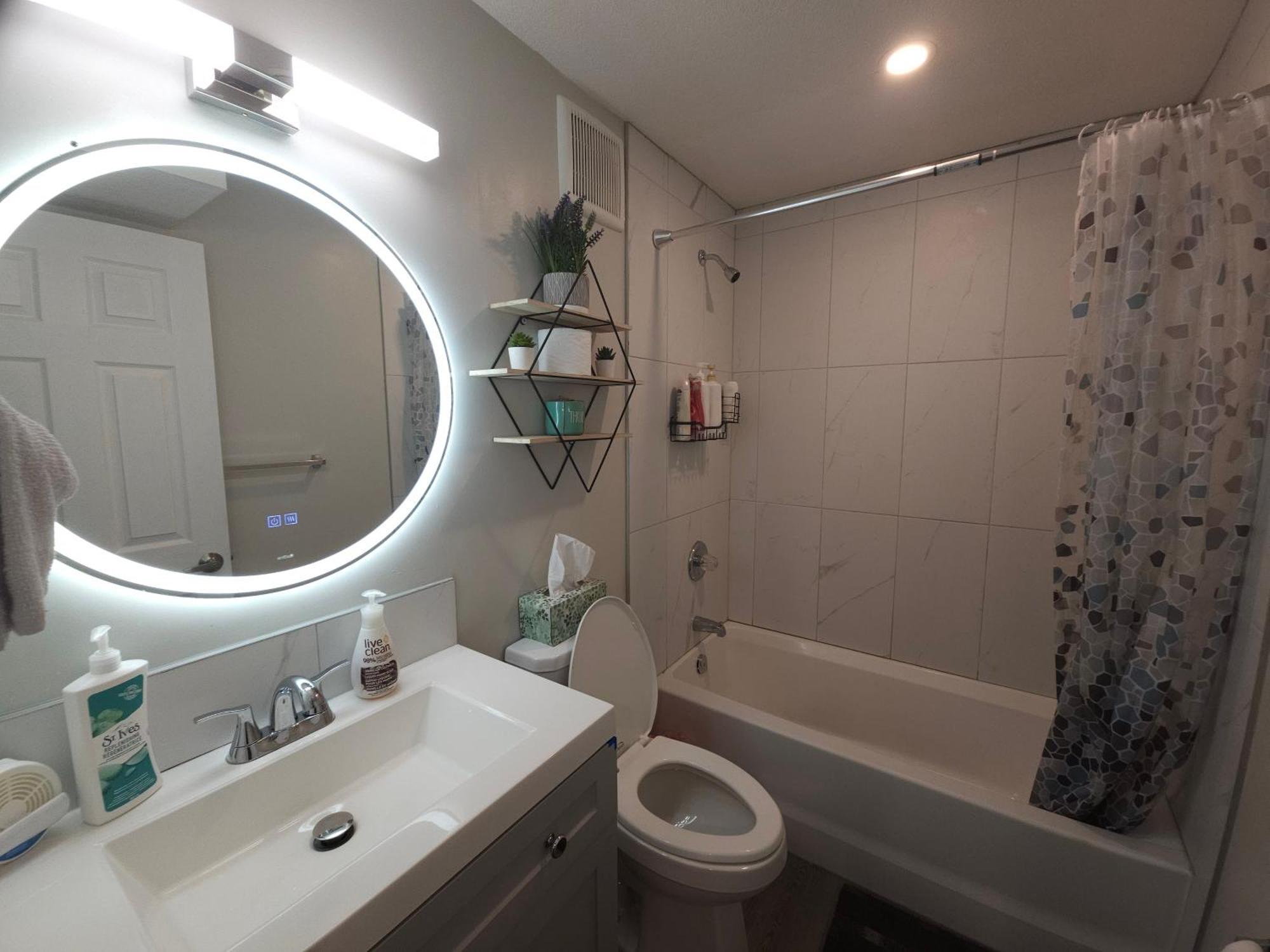 Cozy 2 Bedroom Suite, Queen Beds, Near The Airport Edmonton Exterior foto